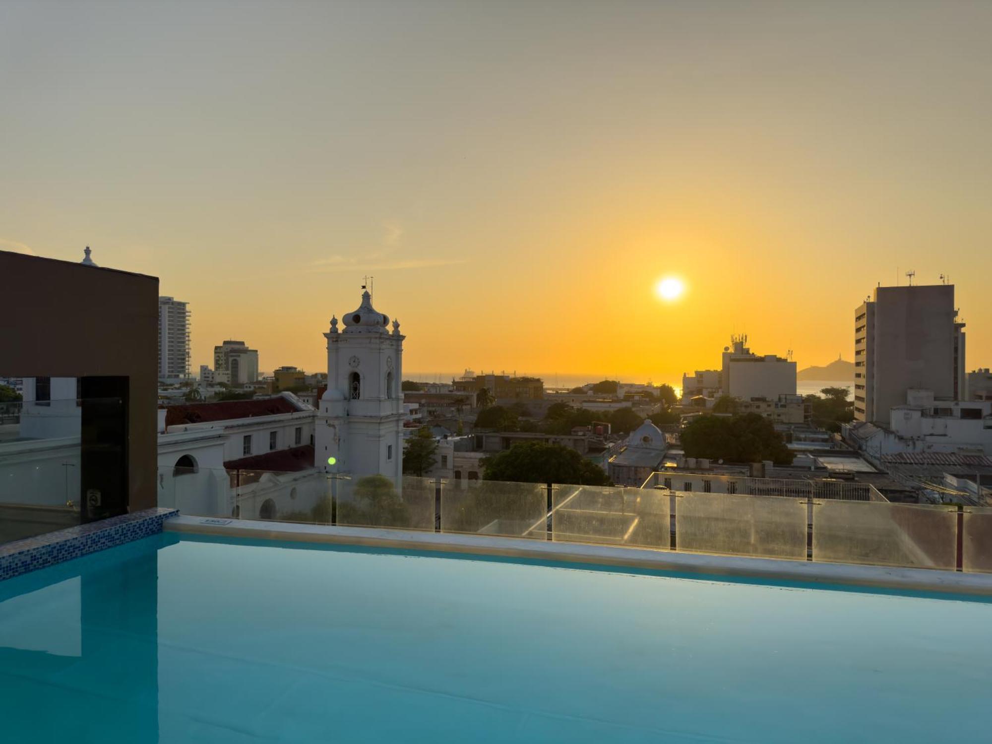 Hotel Catedral Plaza Санта-Марта Экстерьер фото